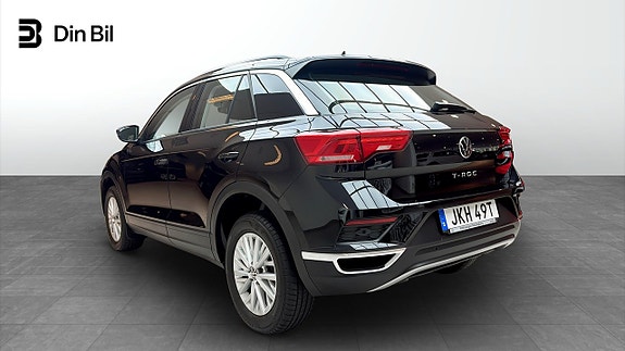 Volkswagen T-Roc 3 of 13