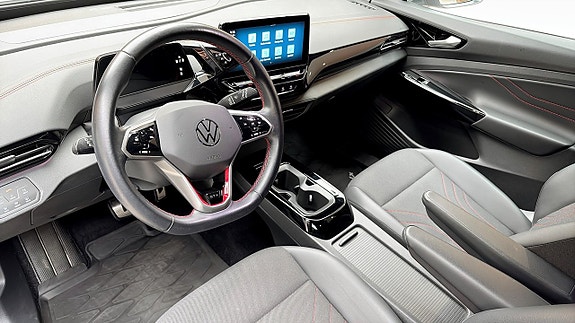 Volkswagen ID.4 GTX 7 of 12