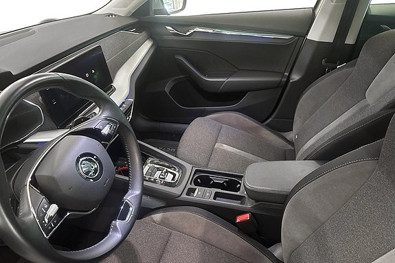 Skoda Octavia Scout 4 of 5