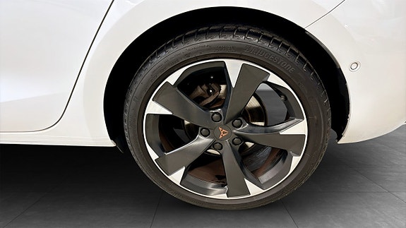 Cupra Leon 6 of 19