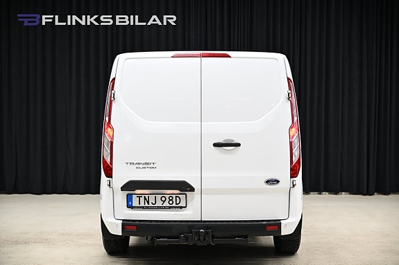 Ford Transit Custom 12 of 28