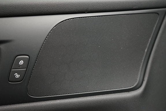 Volvo V60 12 of 17