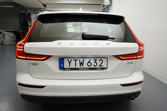 Volvo V60 15 of 17