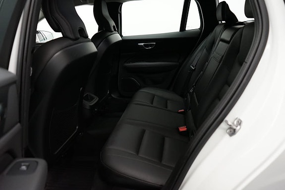 Volvo V60 7 of 17