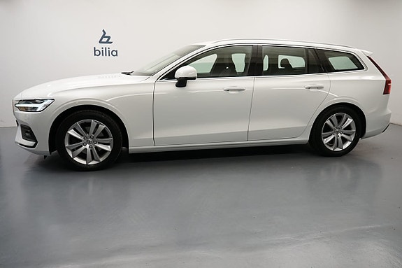 Volvo V60 2 of 17