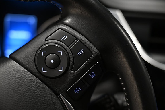 Toyota Auris 23 of 27