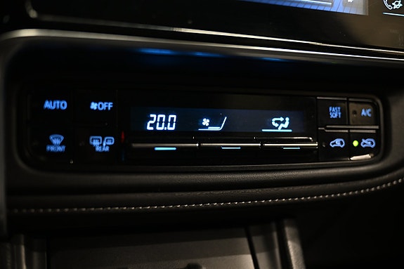 Toyota Auris 21 of 27