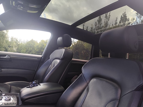 Audi Q7 6 of 7
