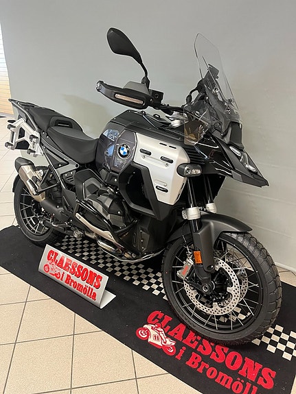 BMW R 1300 GS Adventure Auto Triple Black 2 of 3