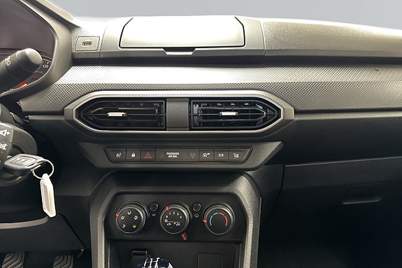 Dacia Sandero 6 of 19
