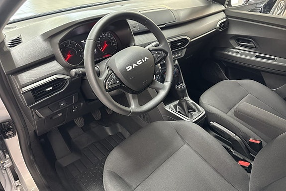 Dacia Sandero 13 of 19
