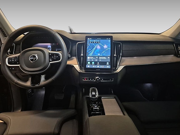 Volvo XC90 9 of 9
