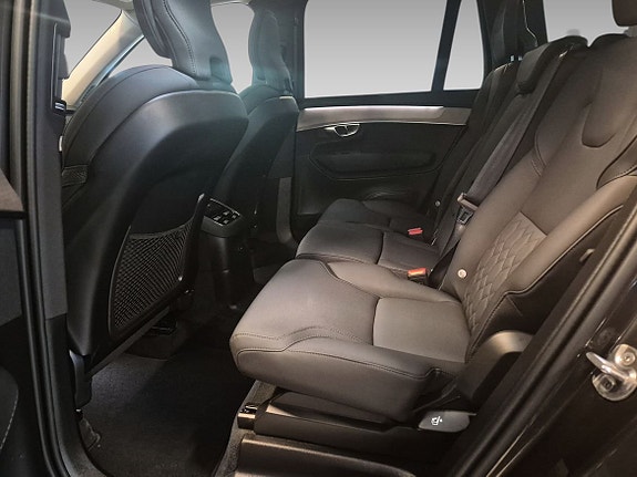 Volvo XC90 8 of 9