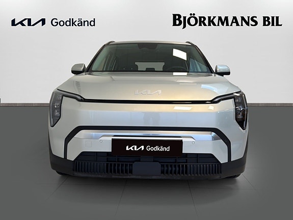 Kia EV3 2 of 20