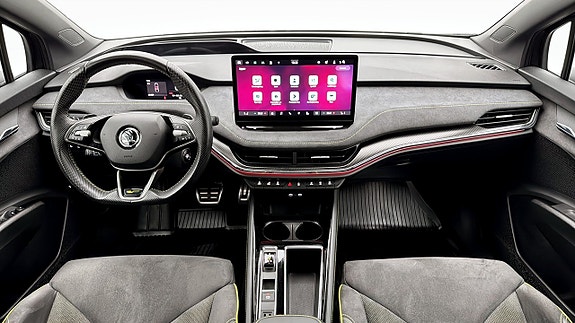 Skoda Enyaq Coupe RS 10 of 21