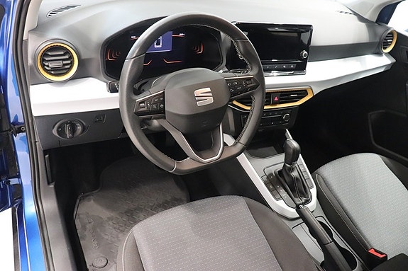 Seat Arona 7 of 10