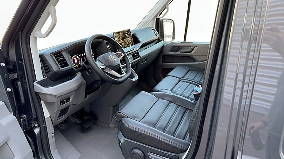 Volkswagen Crafter 7 of 12