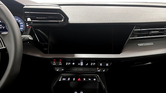 Audi A3 9 of 12