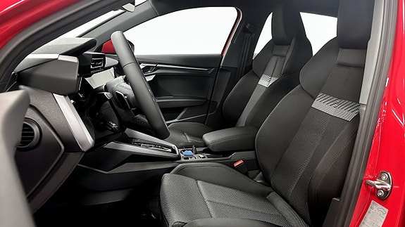 Audi A3 8 of 12