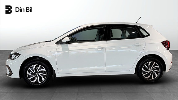 Volkswagen Polo 2 of 13