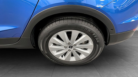 Seat Arona 6 of 16