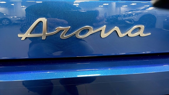 Seat Arona 13 of 16