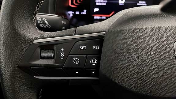 Seat Arona 16 of 16