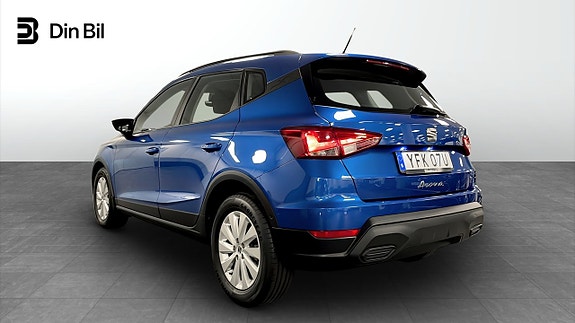 Seat Arona 3 of 16