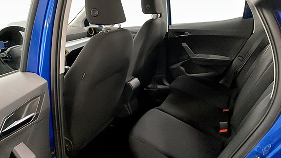 Seat Arona 11 of 16