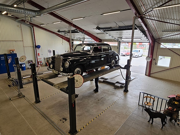 Mercedes-Benz 300 B 23 of 24