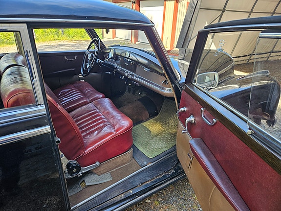Mercedes-Benz 300 B 10 of 24