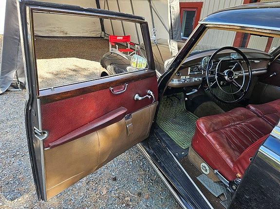 Mercedes-Benz 300 B 8 of 24