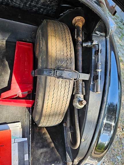 Mercedes-Benz 300 B 19 of 24