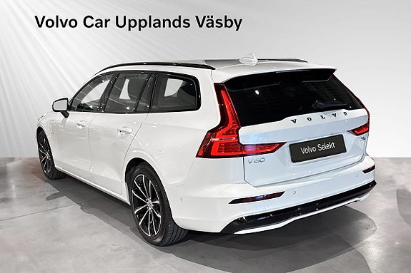 Volvo V60 4 of 19