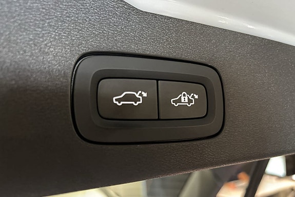 Volvo V60 12 of 19