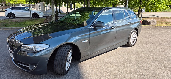 BMW 520d 2 of 9