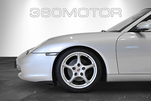 Porsche 911 4 of 9