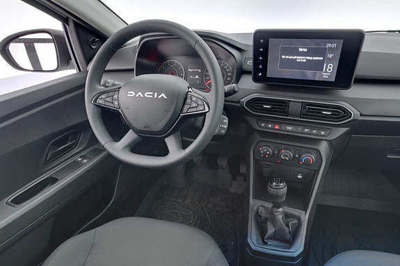 Dacia Sandero 8 of 17