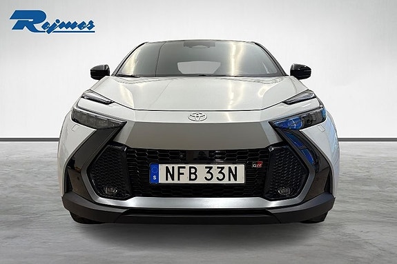 Toyota C-HR 5 of 24