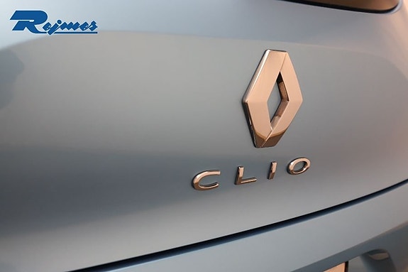 Renault Clio V 13 of 20