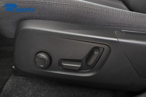 Volvo C40 15 of 26