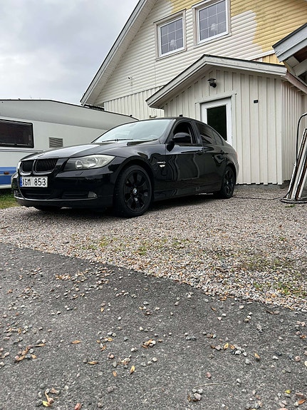 BMW 318i 17 of 19
