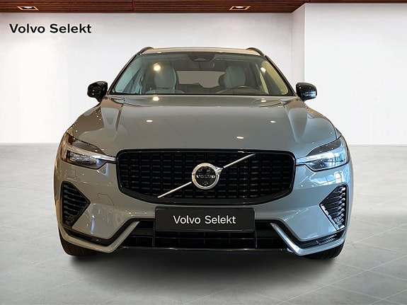 Volvo XC60 8 of 15