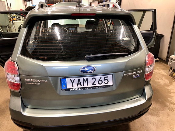 Subaru Forester 4 of 11