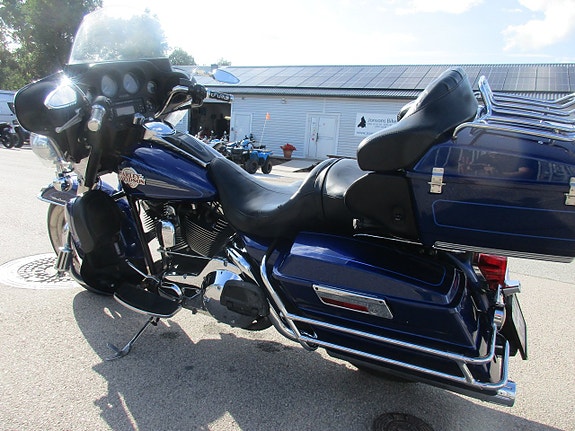 Harley-Davidson Electra Glid Ultra Classic FLHTCUI 6 of 6