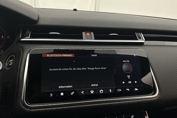 Land Rover Range Rover Velar 16 of 28