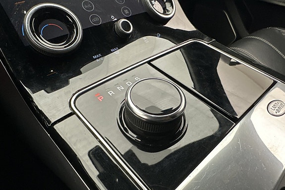 Land Rover Range Rover Velar 23 of 28