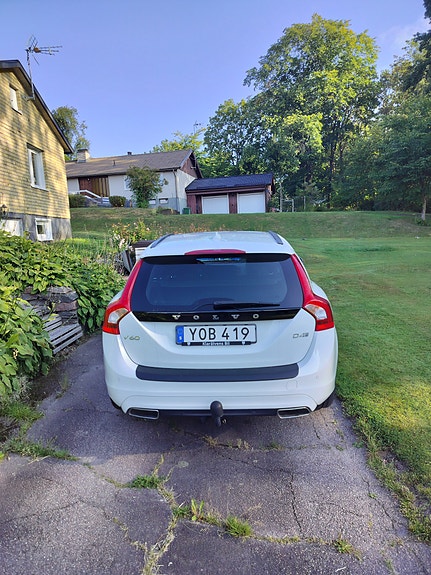 Volvo V60 3 of 7