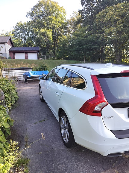 Volvo V60 4 of 7