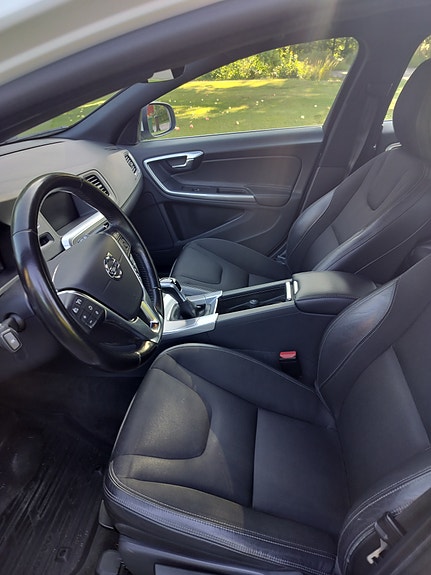 Volvo V60 7 of 7